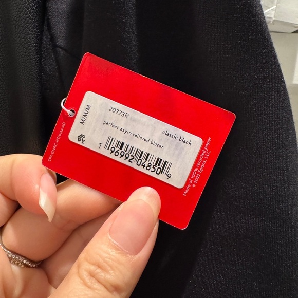 NWT Spanx - Perfect Asymmetric Classic
Tailored Blazer Sz M in black - Picture 8 of 8